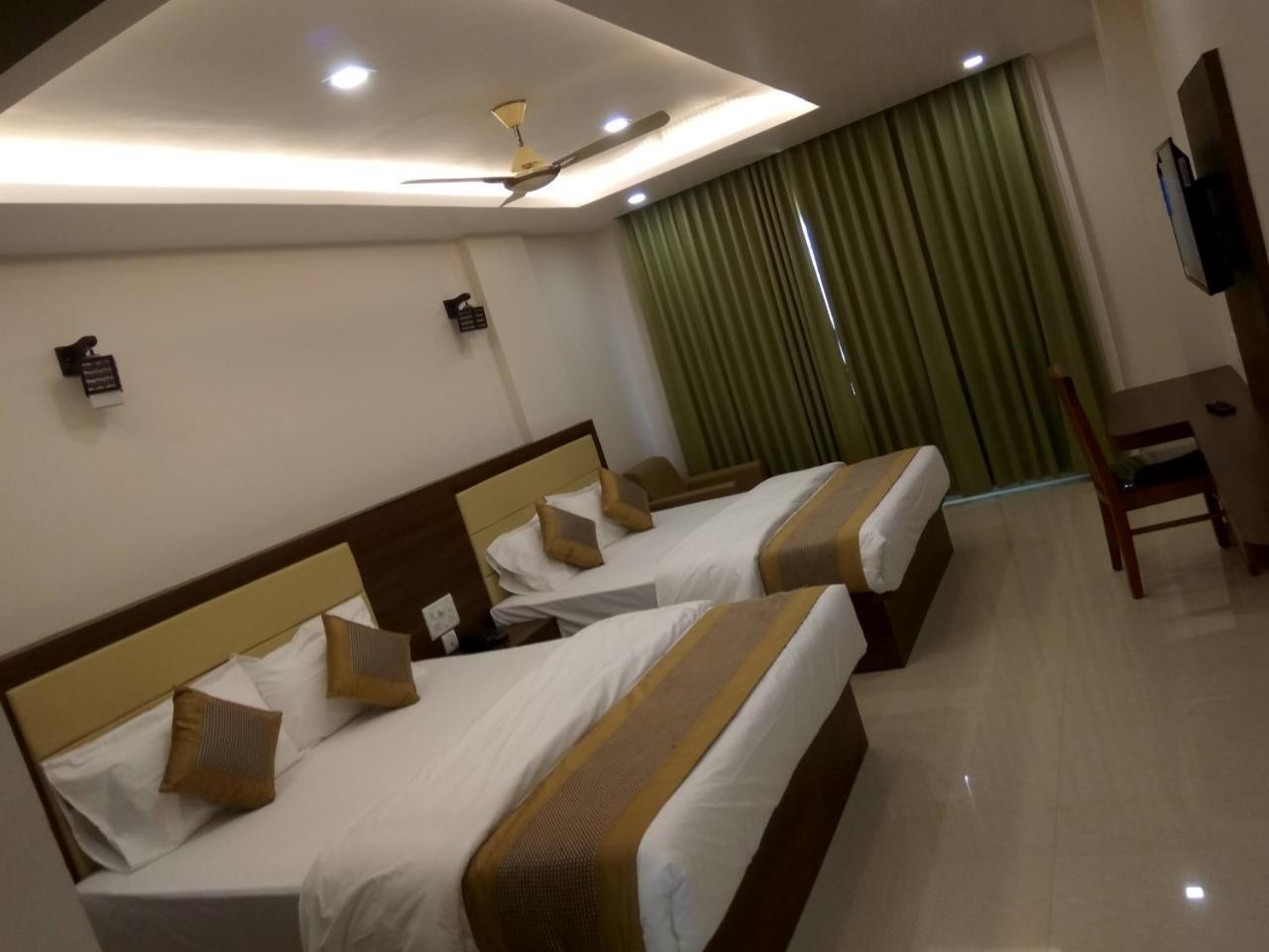 Hotel Ambika International Byndoor Bainduru Ngoại thất bức ảnh