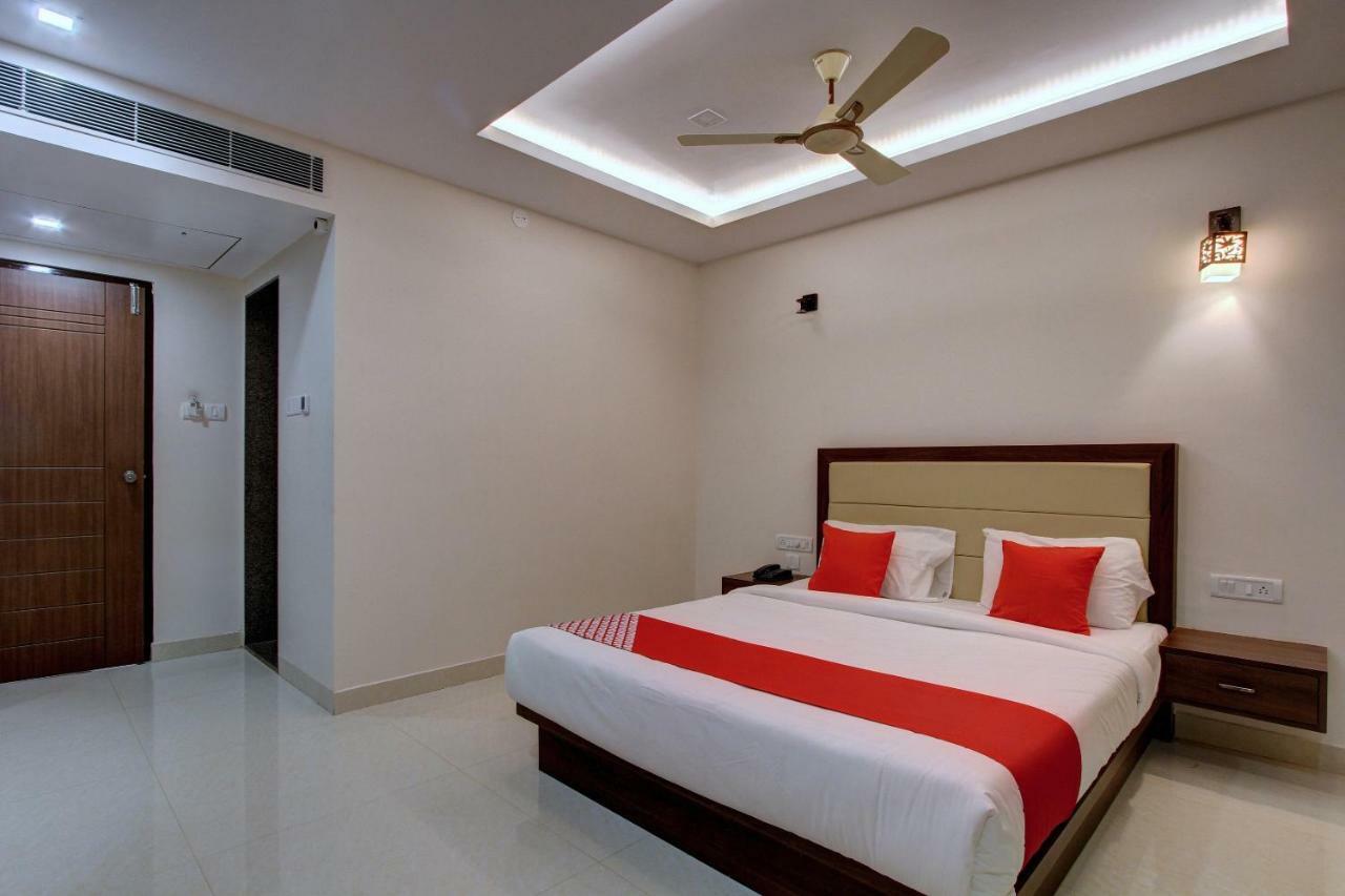 Hotel Ambika International Byndoor Bainduru Ngoại thất bức ảnh