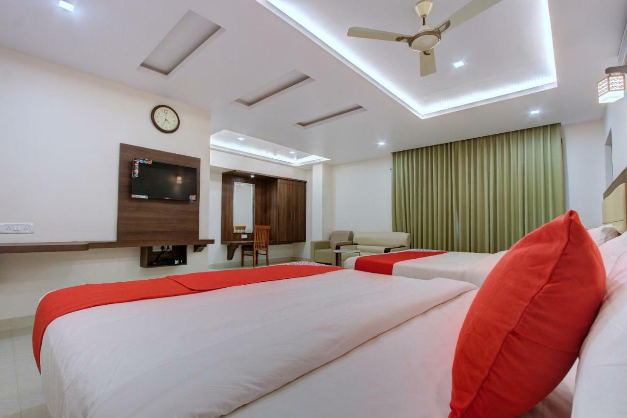 Hotel Ambika International Byndoor Bainduru Ngoại thất bức ảnh