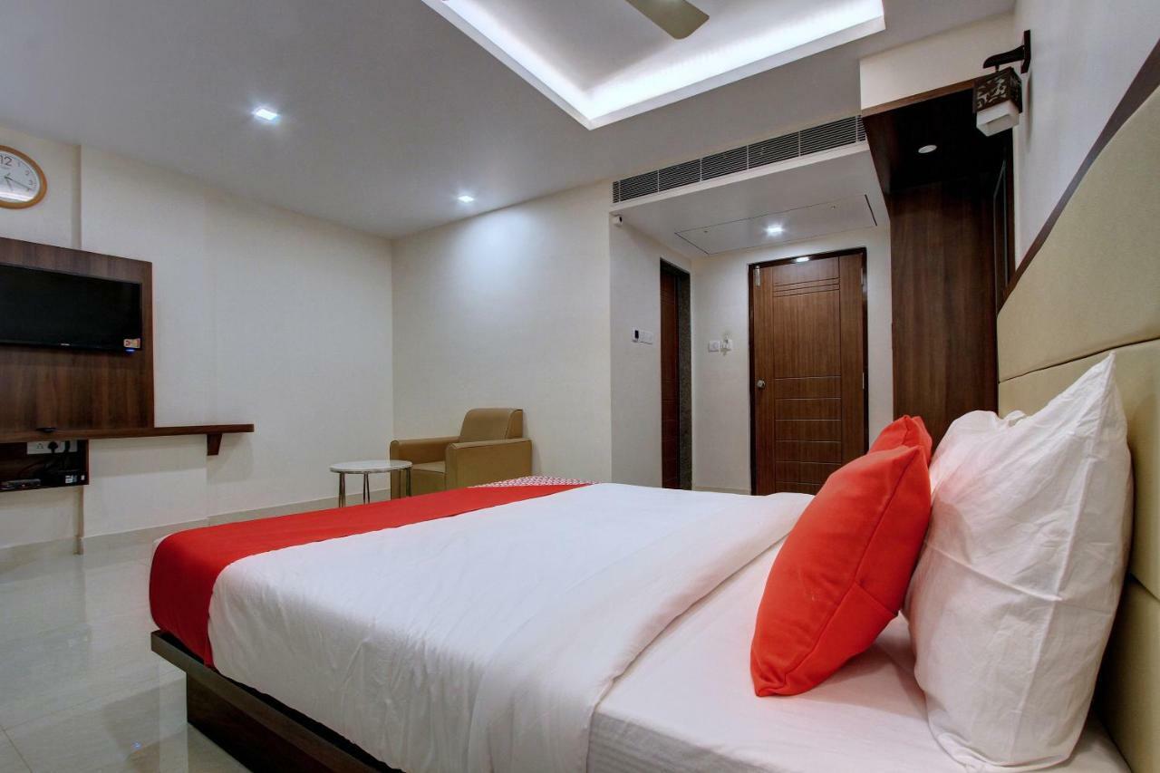 Hotel Ambika International Byndoor Bainduru Ngoại thất bức ảnh