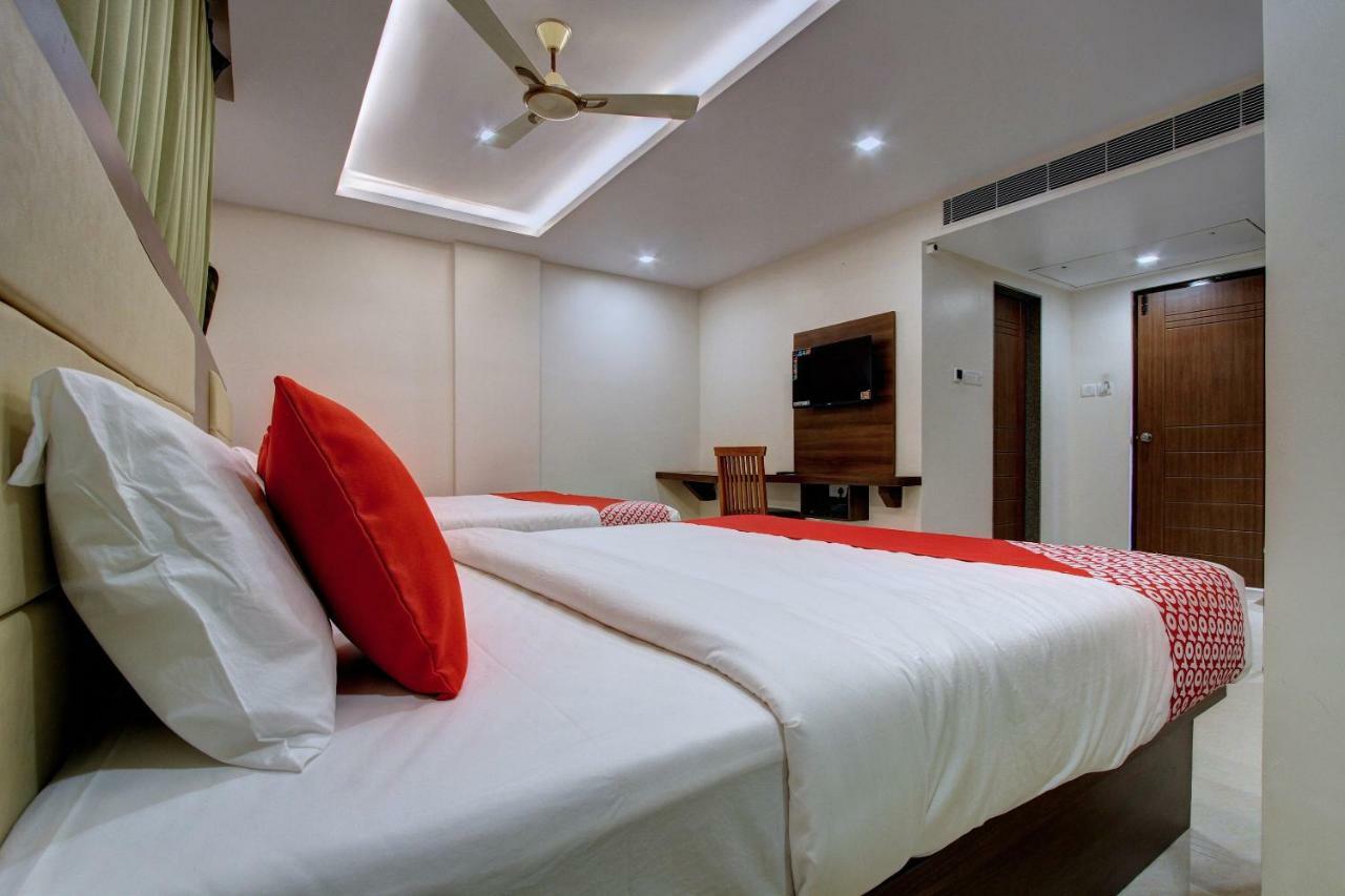 Hotel Ambika International Byndoor Bainduru Ngoại thất bức ảnh