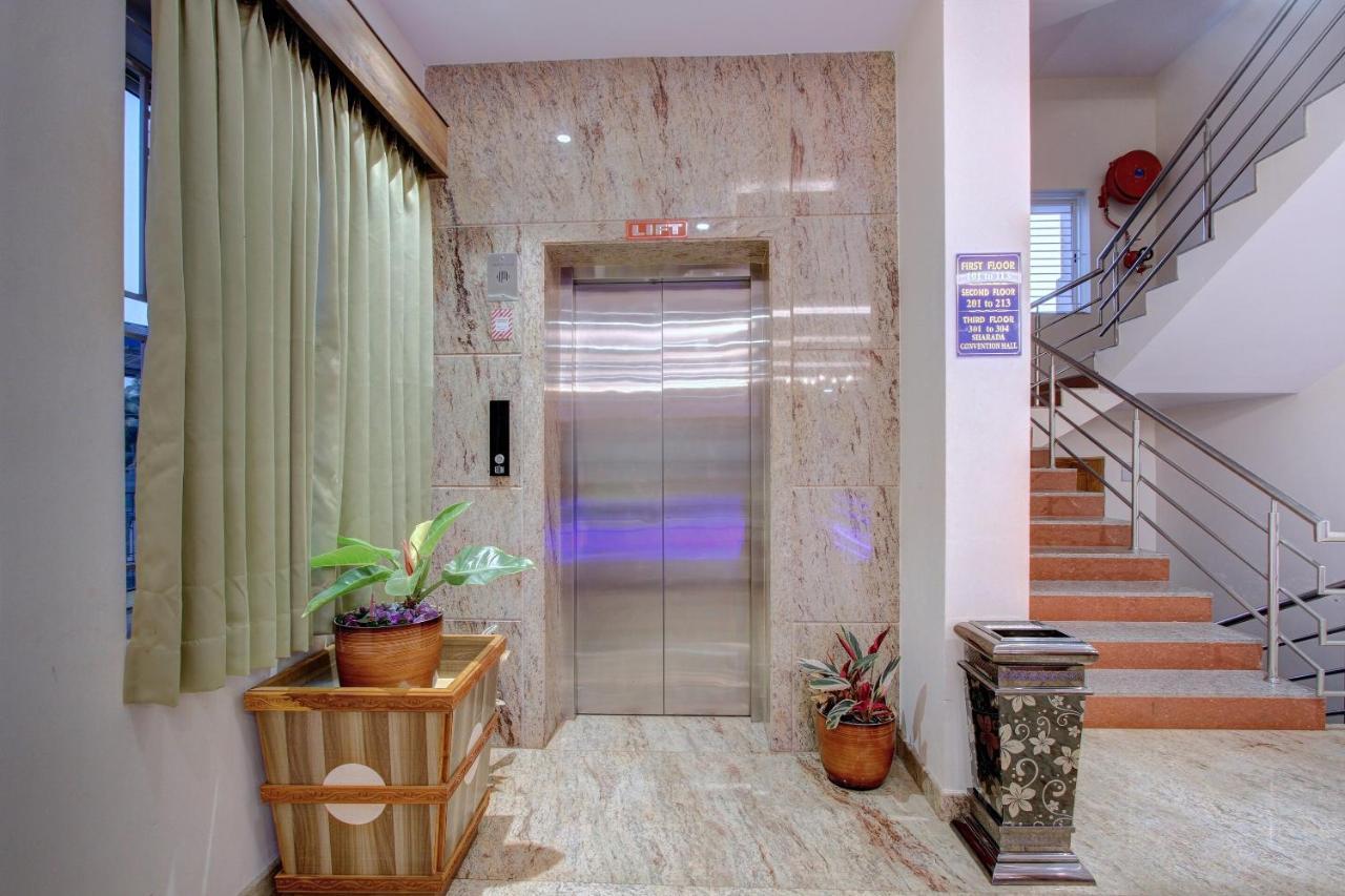 Hotel Ambika International Byndoor Bainduru Ngoại thất bức ảnh